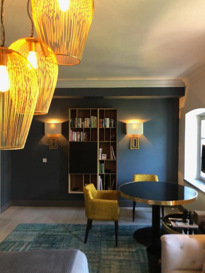 לינה וארוחת בוקר קוטור Palazzo Sbutega מראה חיצוני תמונה