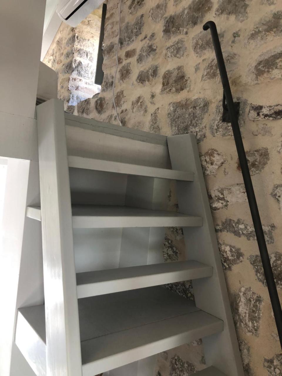 לינה וארוחת בוקר קוטור Palazzo Sbutega מראה חיצוני תמונה